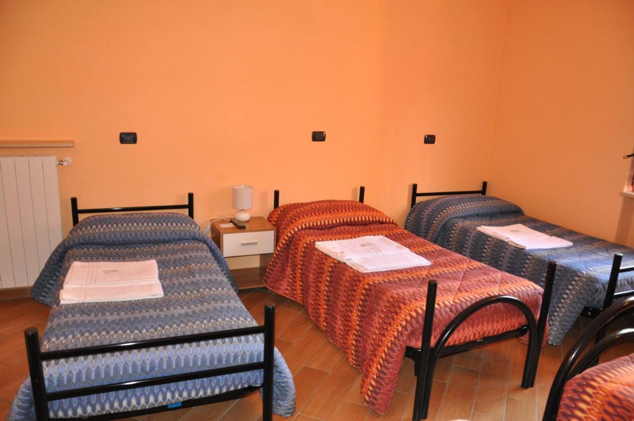 Locanda Dl'Angel Villar San Costanzo Bagian luar foto