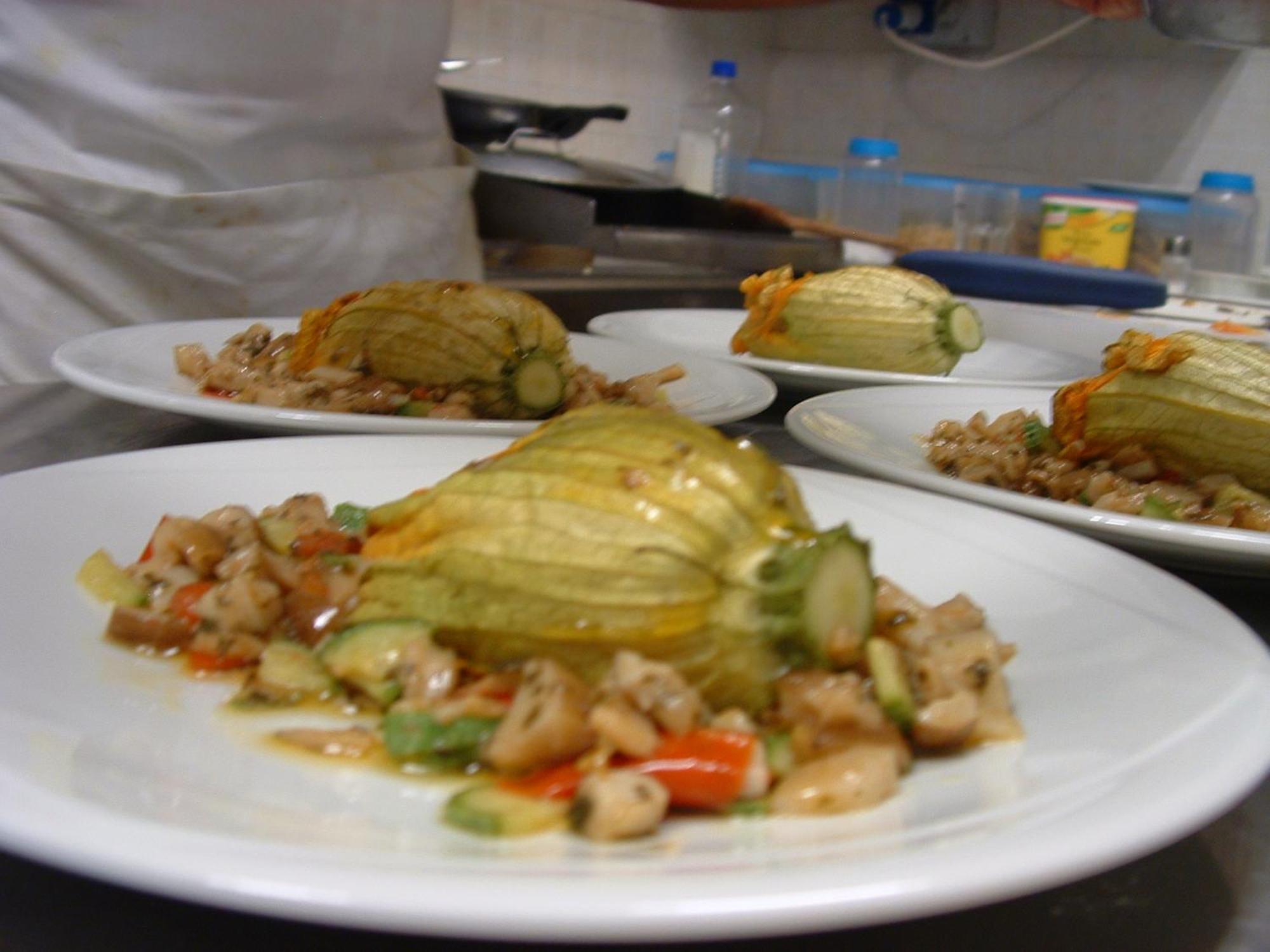 Locanda Dl'Angel Villar San Costanzo Bagian luar foto